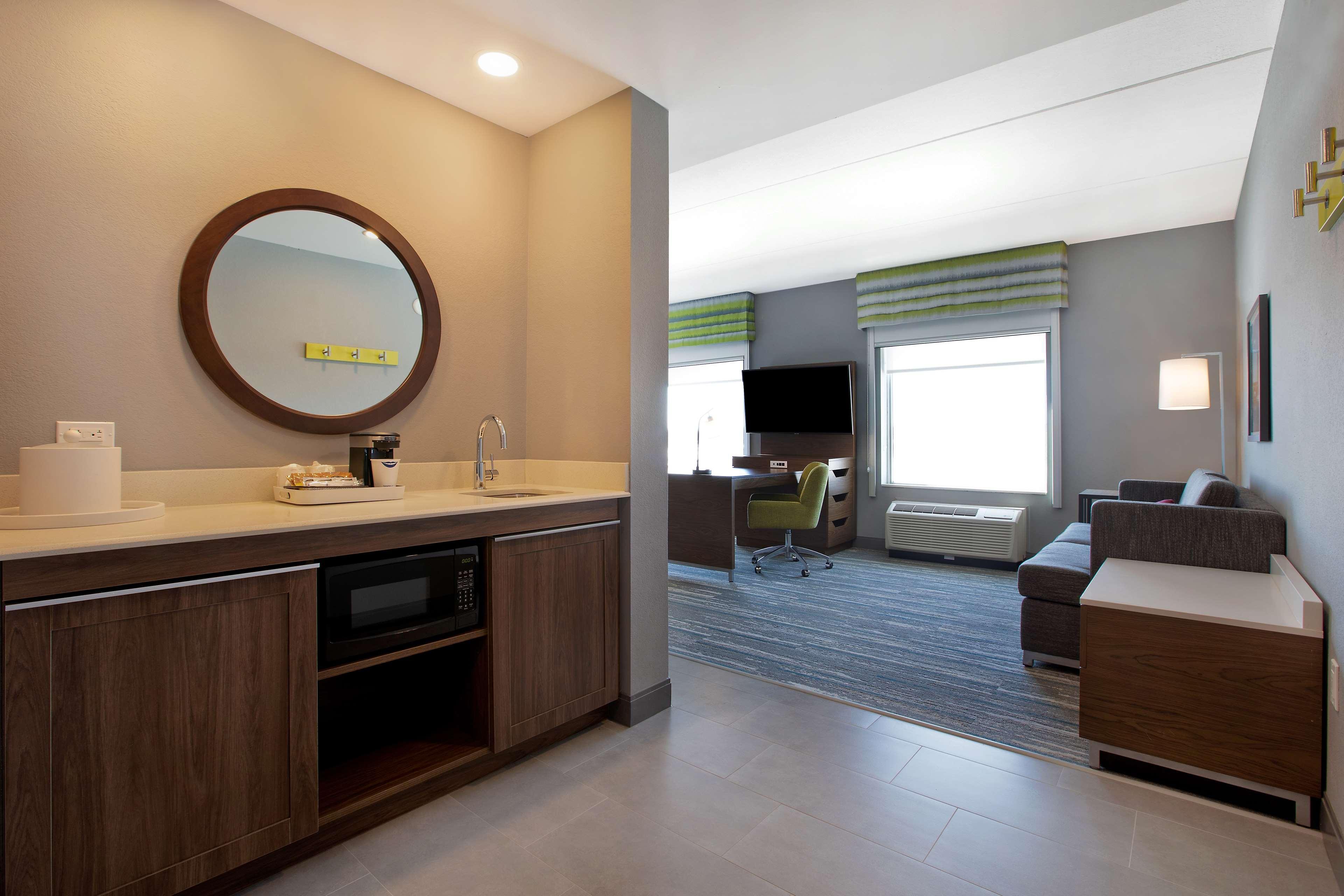 Hampton Inn & Suites Ottawa West, Ontario, Canada Eksteriør billede