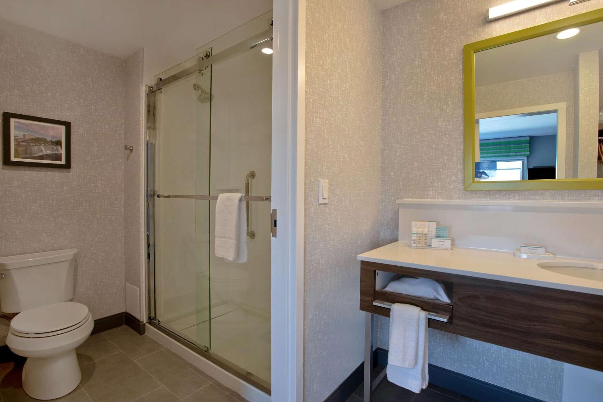 Hampton Inn & Suites Ottawa West, Ontario, Canada Eksteriør billede